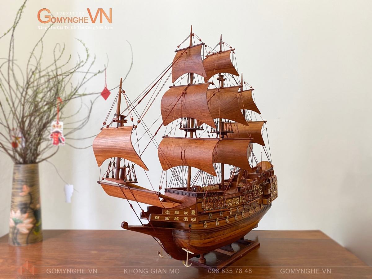 Mô hình thuyền gỗ hương 80x85x15