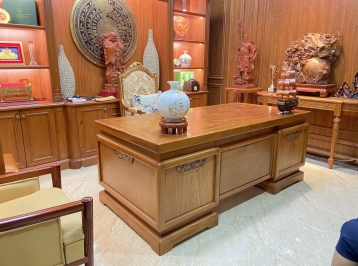 Bàn giám đốc bằng gỗ tự nhiên