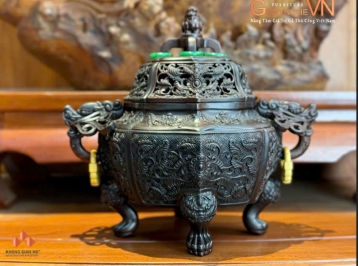 Lư Xông Trầm Gỗ Trắc – Thú Chơi Tĩnh Lặng Của Người Hiểu Giá Trị Sâu Bên Trong Lư Xông Trầm Gỗ Trắc – Thú Chơi Tĩnh Lặng Của Người Hiểu Giá Trị Sâu Bên Trong