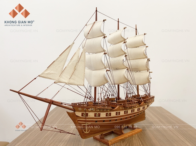 Nên mua quà gì đến nhà sếp sang trọng và xứng tầm? 